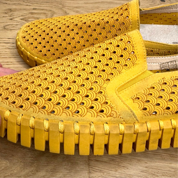 NEW Ilse Jacobsen Tulip 140 Perforated Slip-On Yellow Lightweight Sneakers - Picture 4 of 8